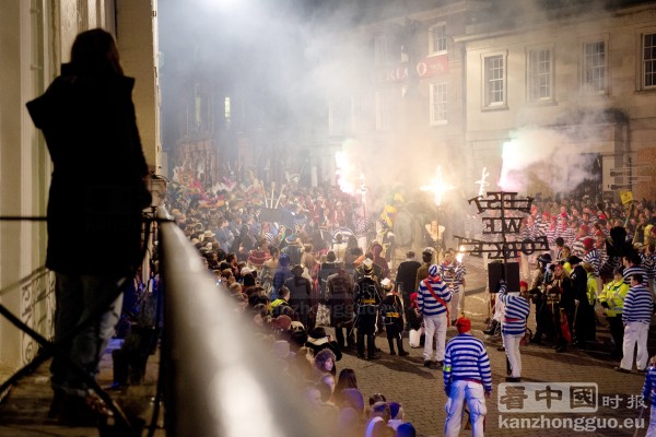 图片说明 图片说明