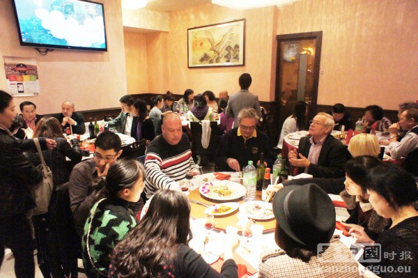 出席特色美食论坛的中法嘉宾。(摄影:李牧/看中国) 出席特色美食论坛的中法嘉宾。(摄影:李牧/看中国)