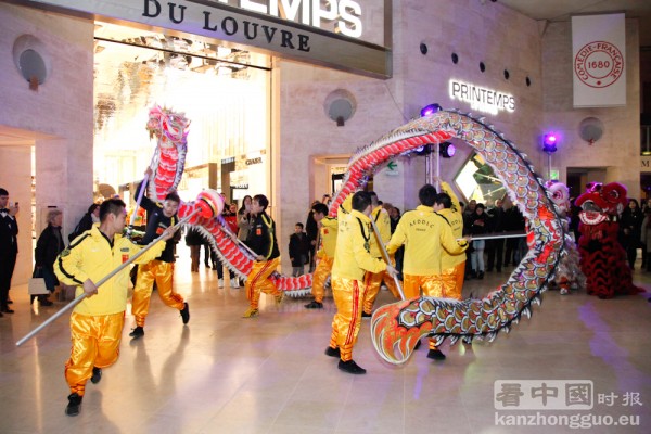 卢浮宫卡鲁塞勒精品商廊(le Carrousel du Louvre)庆中国新年 卢浮宫卡鲁塞勒精品商廊(le Carrousel du Louvre)庆中国新年