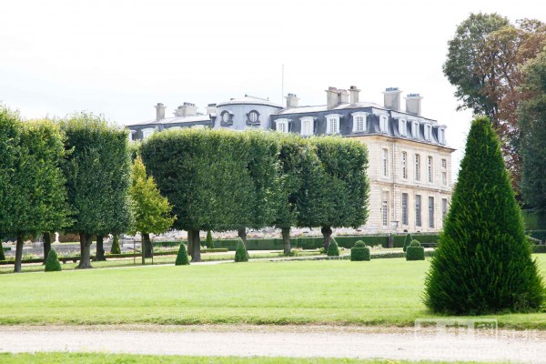 漫步香舒芒城堡花园 (Chateau de Champs-sur-Marne) 漫步香舒芒城堡花园 (Chateau de Champs-sur-Marne)