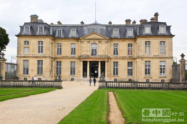 香舒芒城堡 (Chateau de Champs-sur-Marne) 香舒芒城堡 (Chateau de Champs-sur-Marne)