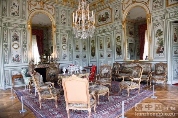 香舒芒城堡 (Chateau de Champs-sur-Marne) 香舒芒城堡 (Chateau de Champs-sur-Marne)