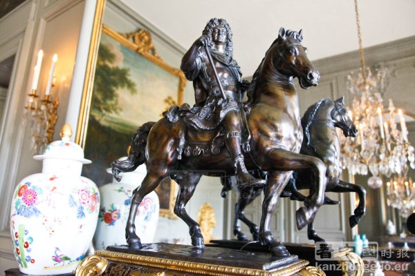 游览香舒芒城堡 (Chateau de Champs-sur-Marne) 游览香舒芒城堡 (Chateau de Champs-sur-Marne)