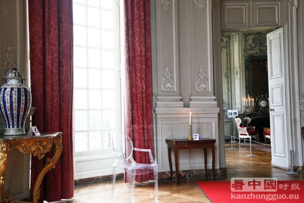 游览香舒芒城堡 (Chateau de Champs-sur-Marne) 游览香舒芒城堡 (Chateau de Champs-sur-Marne)