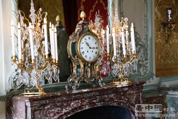 游览香舒芒城堡 (Chateau de Champs-sur-Marne) 游览香舒芒城堡 (Chateau de Champs-sur-Marne)