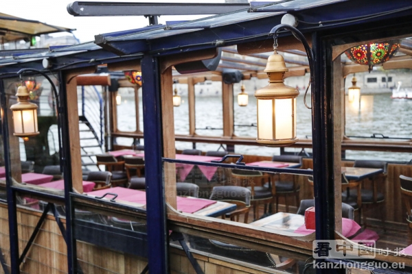 塞纳河上的孙悟空