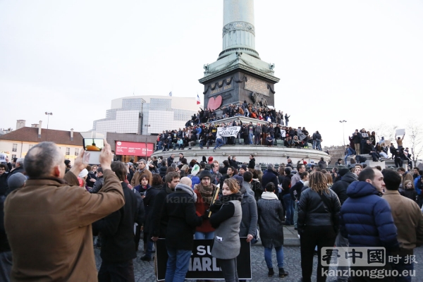 巴黎反恐大游行150万人 史无前列(摄影/李牧) 巴黎反恐大游行150万人 史无前列(摄影/李牧)