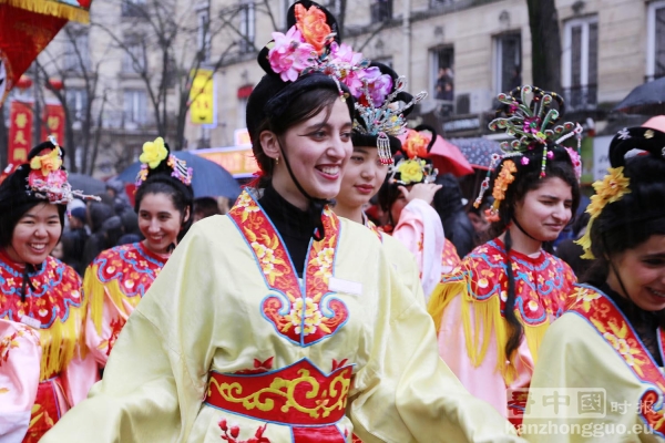巴黎13区欢庆中国新年游行