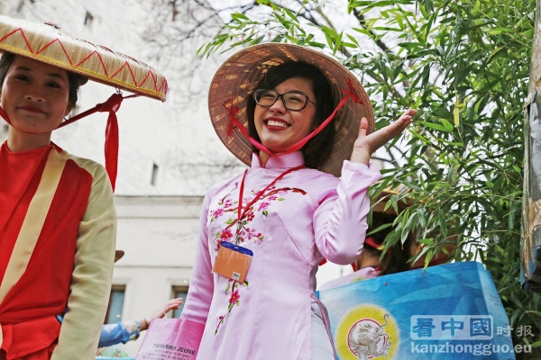 巴黎13区欢庆中国新年游行