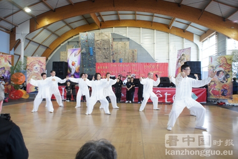 当日庆典活动现场(摄影:林莲怡/看中国) 当日庆典活动现场(摄影:林莲怡/看中国)