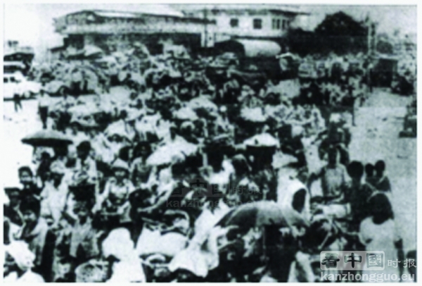 被柬共乌衫军强赶出城市的民众 被柬共乌衫军强赶出城市的民众