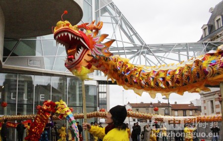 中法联盟在巴尼奥雷市组织的中国新年马年庆祝活动现场。(摄影:林莲怡/看中国) 中法联盟在巴尼奥雷市组织的中国新年马年庆祝活动现场。(摄影:林莲怡/看中国)