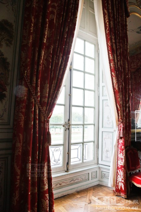 游览香舒芒城堡 (Chateau de Champs-sur-Marne) 游览香舒芒城堡 (Chateau de Champs-sur-Marne)