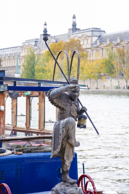 塞纳河上的孙悟空