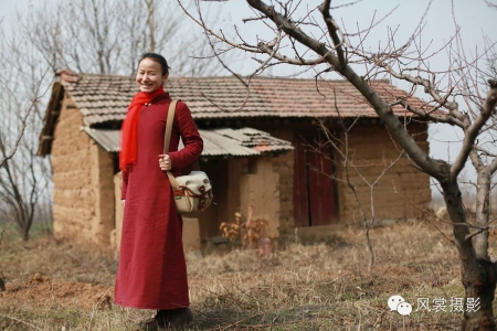 祥子和她隐居深山的小土房。(网络图片) 祥子和她隐居深山的小土房。(网络图片)