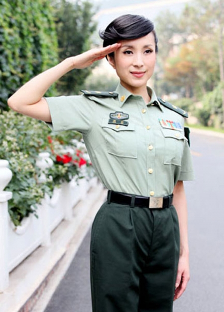 汤灿(网络图片) 汤灿(网络图片)