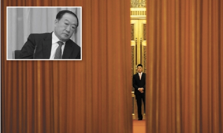 有消息称,中共前政协副主席苏荣(左上)为了保命已经服软,供出多位高官。(Getty Images) 有消息称,中共前政协副主席苏荣(左上)为了保命已经服软,供出多位高官。(Getty Images)