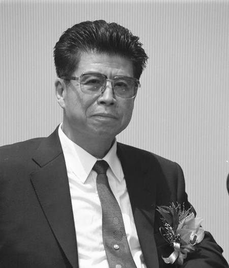 高严(网络图片) 高严(网络图片)