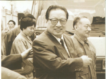 乔石 （网络图片）