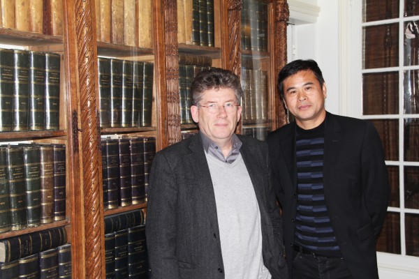 兰顿律师（左）和仇汉城先生（右）合影 （照片由仇汉城提供）