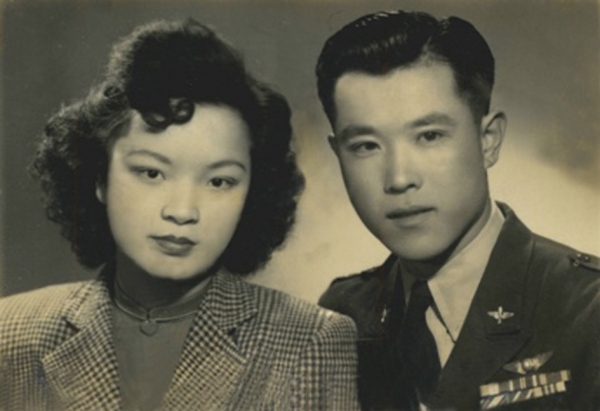 周训典同他太太的合影(网络图片) 周训典同他太太的合影(网络图片)