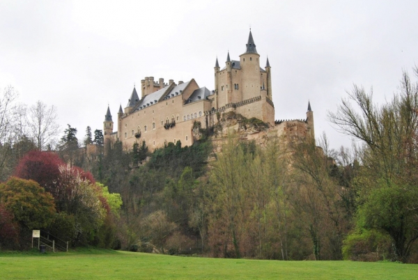 塞戈维亚城堡（维基百科）