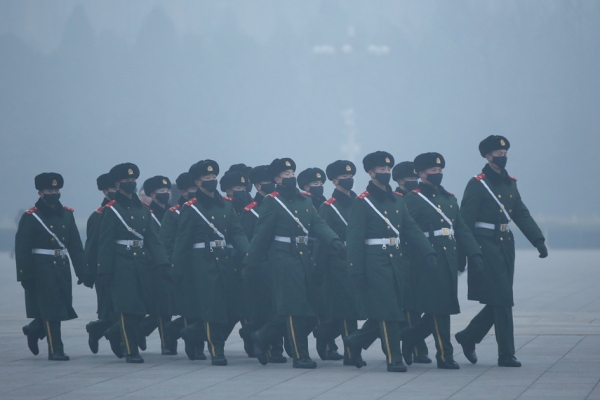 巡逻的武警部队(Getty Images) 巡逻的武警部队(Getty Images)