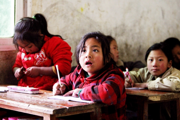 留守儿童早就成为中国社会备受关注的社会问题,到今天这一现像的严重性和延伸的负效应愈加严重。(Getty Images) 留守儿童早就成为中国社会备受关注的社会问题,到今天这一现像的严重性和延伸的负效应愈加严重。(Getty Images)