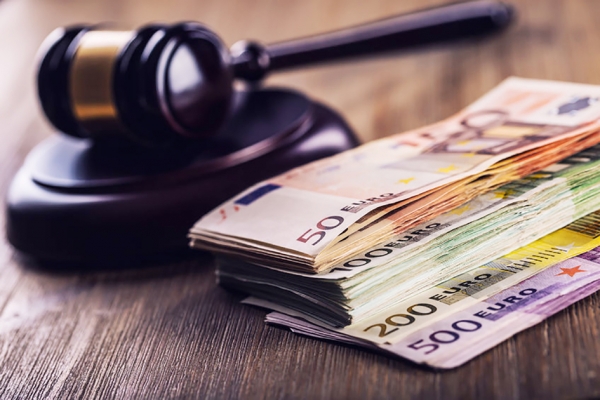 37人被起诉的西班牙贪腐大案,10月4日在马德里开审。(123RF) 37人被起诉的西班牙贪腐大案,10月4日在马德里开审。(123RF)