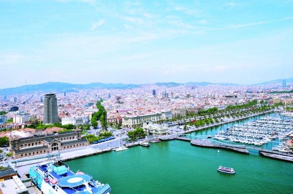图为加泰罗尼亚首府巴塞罗那远景。(唐洁) 图为加泰罗尼亚首府巴塞罗那远景。(唐洁)