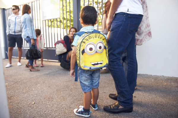 小学门口的学生(AFP/Getty Images) 小学门口的学生(AFP/Getty Images)
