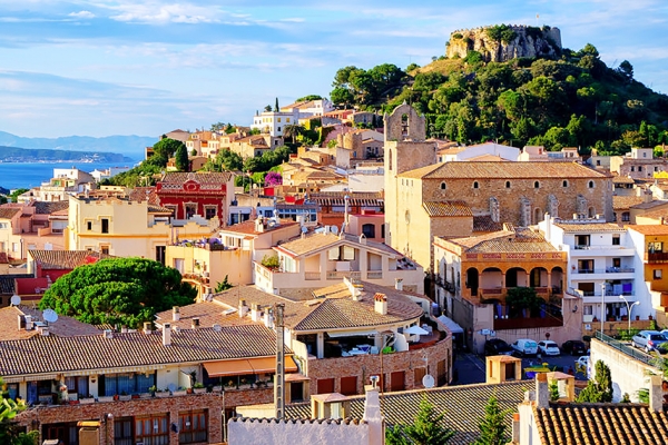 西班牙境内十大避暑胜地之一的贝古尔(123RF) 西班牙境内十大避暑胜地之一的贝古尔(123RF)