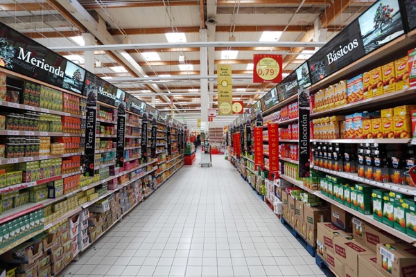 西班牙的一家超市(123RF) 西班牙的一家超市(123RF)