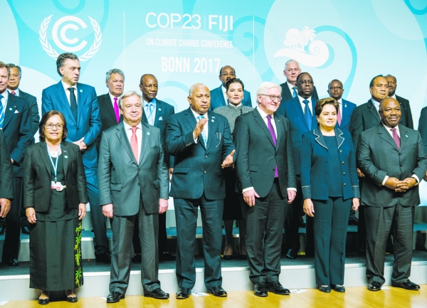 COP23部分与会者合影(Getty Images) COP23部分与会者合影(Getty Images)
