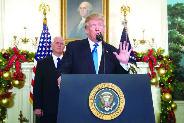 美国总统川普(右)与副总统彭斯(AFP/Getty Images)