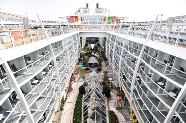 海洋交响号内景（AFP/Getty Images）