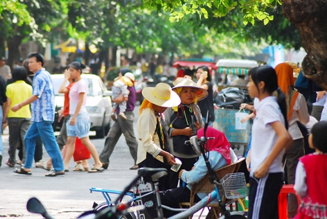 三亚街头(Shizhao/维基百科) 三亚街头(Shizhao/维基百科)