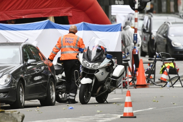 2018年5月29日,比利时列日市中心发生袭警枪击案。(ERIC LALMAND/AFP/Getty Images) 2018年5月29日,比利时列日市中心发生袭警枪击案。(ERIC LALMAND/AFP/Getty Images)