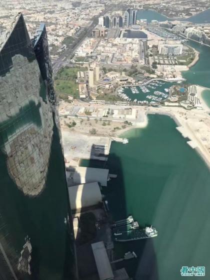 迪拜哈利法塔九十九层私宅外景。