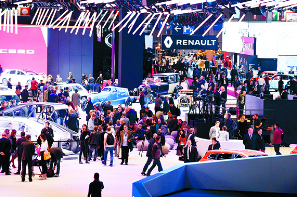 10月4日,法国巴黎车展在巴黎凡尔赛门展览馆正式拉开帷幕。(AFP/Getty Images)
