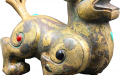 银鎏金镶宝石瑞兽                          汉代金银器珍品