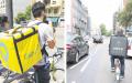 左图：Glovo送货员（Pacopac/Wikipedia/CC BY-SA 4.0） 右图：在荷兰首都阿姆斯特丹的Uber Eats外送员（Franklin Heijnen/Wikipedia/CC BY-SA 2.0）