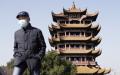 2021年1月1日，一名游客在武汉市黄鹤楼公园游览。（Getty Images）