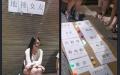 深圳街头出现一个新族群——“地摊女友”。