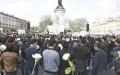 2017年4月2日，法国数千名华人来到巴黎共和国广场(Place de la République)为刘少尧举行悼念活动。(摄影:李牧/看中国)