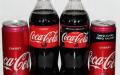 瓶装和罐装可口可乐饮料（Imprezes/Wikipedia/CC BY-SA 4.0）