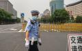 2021年7月1日，北京长安街上通往天安门方向的道路被封闭。（图片来源：Getty Images）