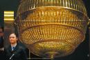 “大胖子”彩票开彩现场装号码的大金球（Getty Images）