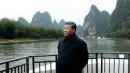 4月25日下午，习近平在漓江阳朔段考察。