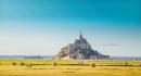 法国的“圣山”——圣米歇尔山，从巴黎开车3个半小时可抵达。（123RF）